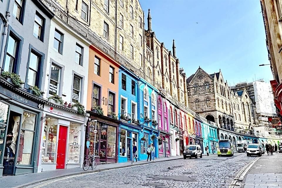 Victoria Street.