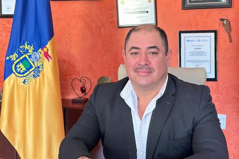 José Ascensión Murguía Santiago, Alcalde de Teuchitlán, pasa con zozobra las horas en prisión; teme represalias por parte del autogobierno.