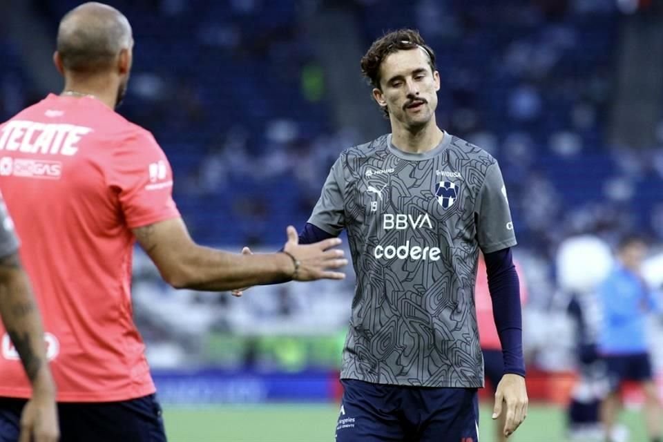 Buena suerte, Jordi... Jordí Cortizo inició el duelo ante Pumas.