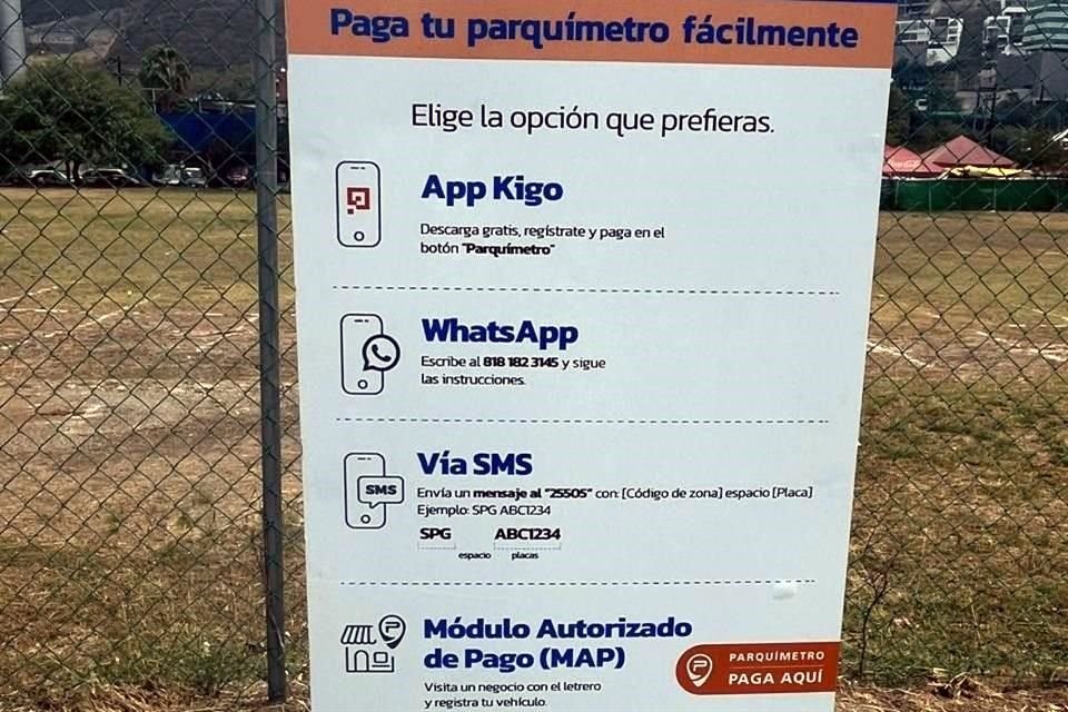 Usuarios se quejan del sistema de pago para el uso de los parquímetros en la zona de Valle Oriente.