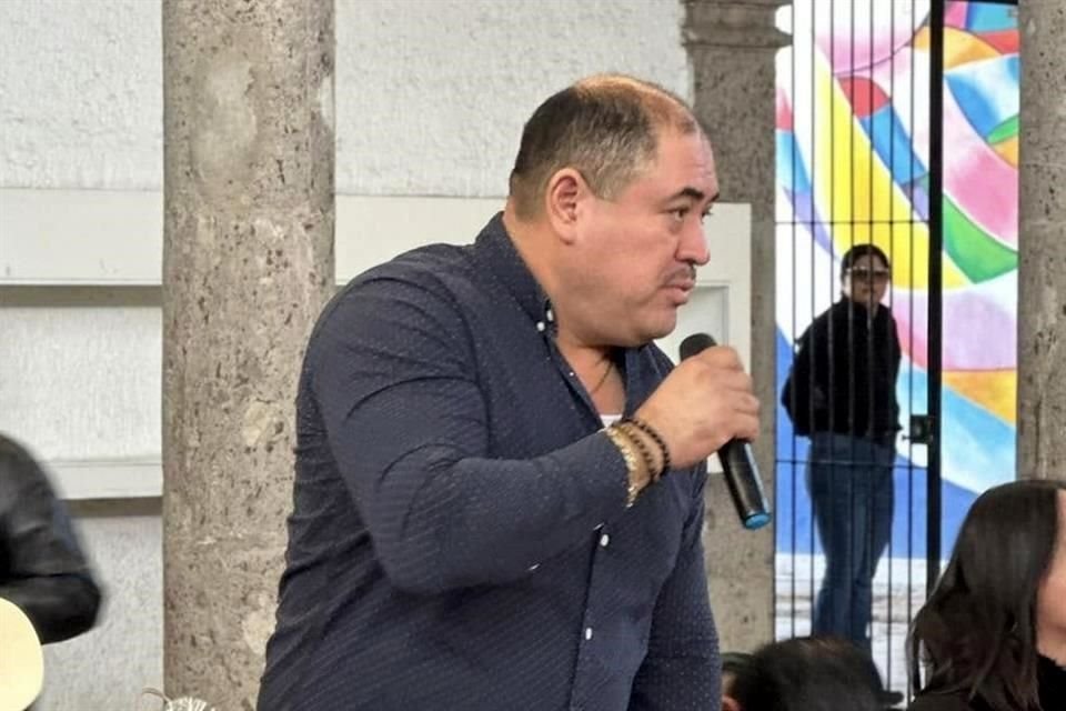 José Ascensión Murguía Santiago, Alcalde de Teuchitlán, Jalisco, cobraba al crimen organizado un sueldo de 70 mil pesos, informó la FGR.