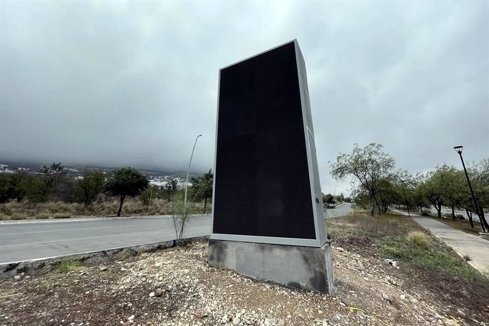 Los vecinos pidieron al Municipio de Santa Catarina evitar la instalación de mupis Electrónicos.