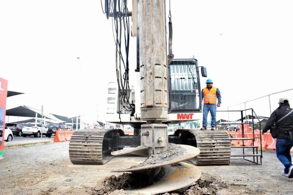La nueva estación estará ubicada a la altura del Estacionamiento A2 y la Terminal A del Aeropuerto Internacional de Monterrey.