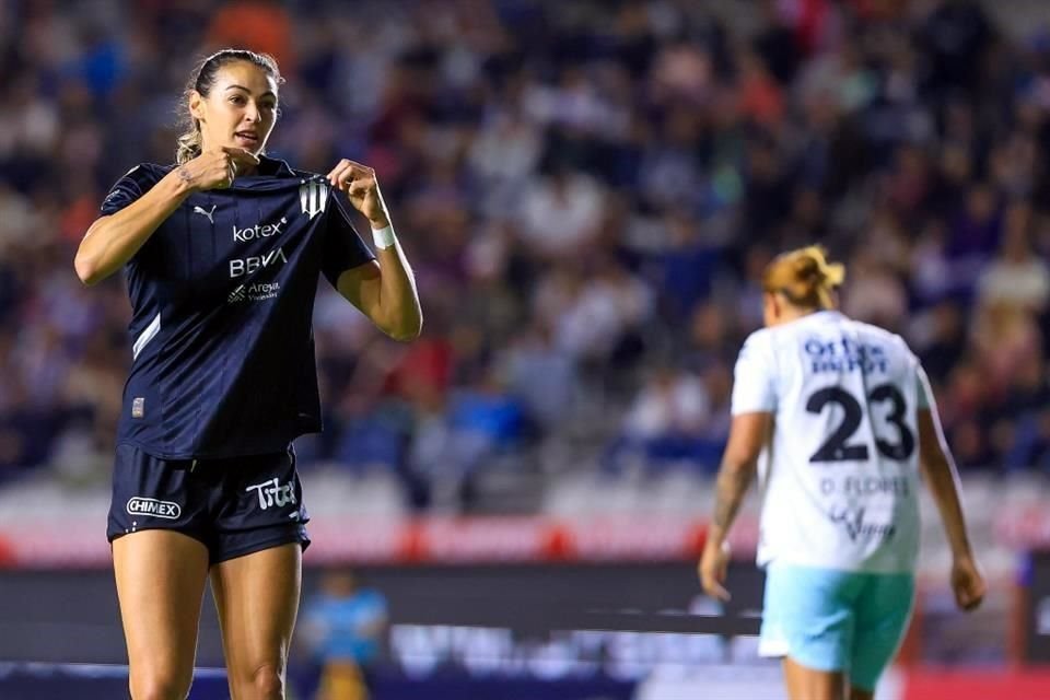 Pachuca dejó en el camino a las Rayadas y acabó con el ansiado sueño del tricampeonato, al imponerse este lunes 4-1 sobre las regias y avanzar a la Final con global de 4-2.