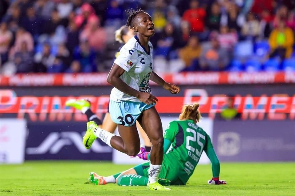 Pachuca dejó en el camino a las Rayadas y acabó con el ansiado sueño del tricampeonato, al imponerse este lunes 4-1 sobre las regias y avanzar a la Final con global de 4-2.