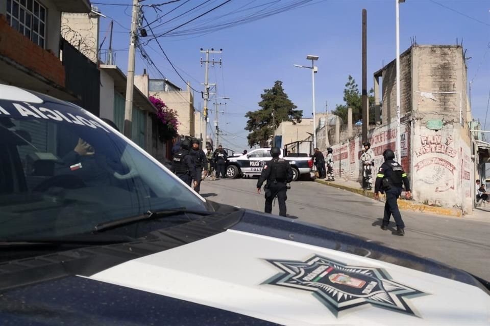 Según reportes preliminares, ambos presentaban signos de violencia y estaban envueltos en cobijas. 