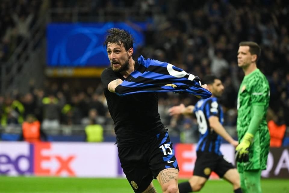 Francesco Acerbi anotó el gol del empate 3-3 para llegar al tiempo extra.