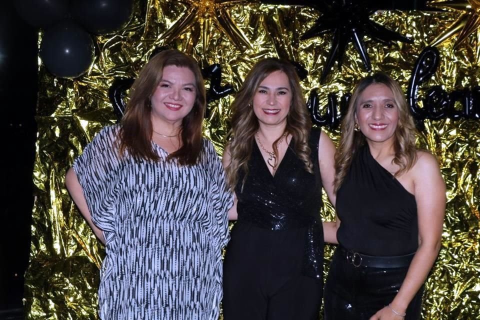 Liliana Vallejo, Karla Rodríguez y Claudia González