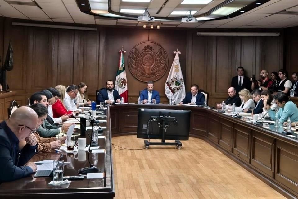El Cabildo de Monterrey aprobó por unanimidad extender el periodo de consulta de reforma a reglamentos de Desarrollo Urbano.