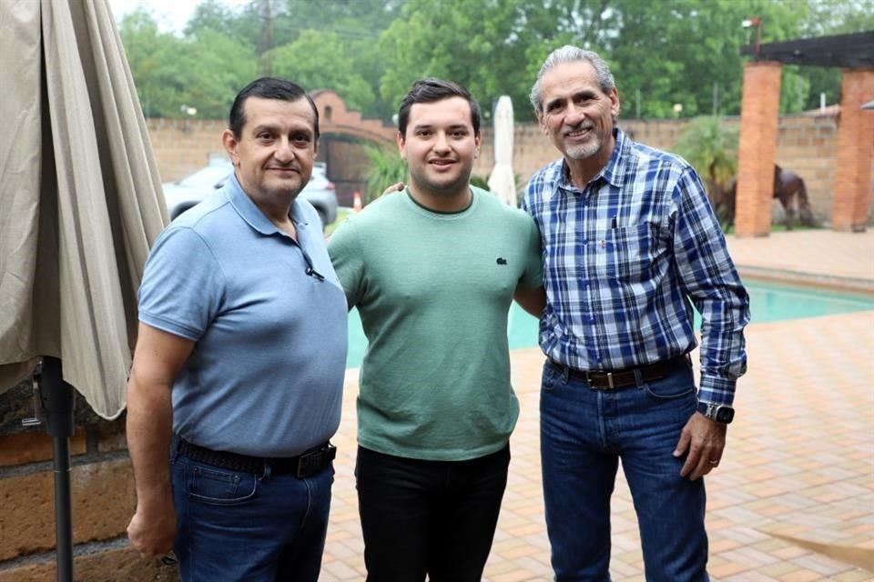 Carlos Humberto Ávila Arellanes, Carlos Humberto Ávila Martínez y Carlos Alfredo Garza Delgado