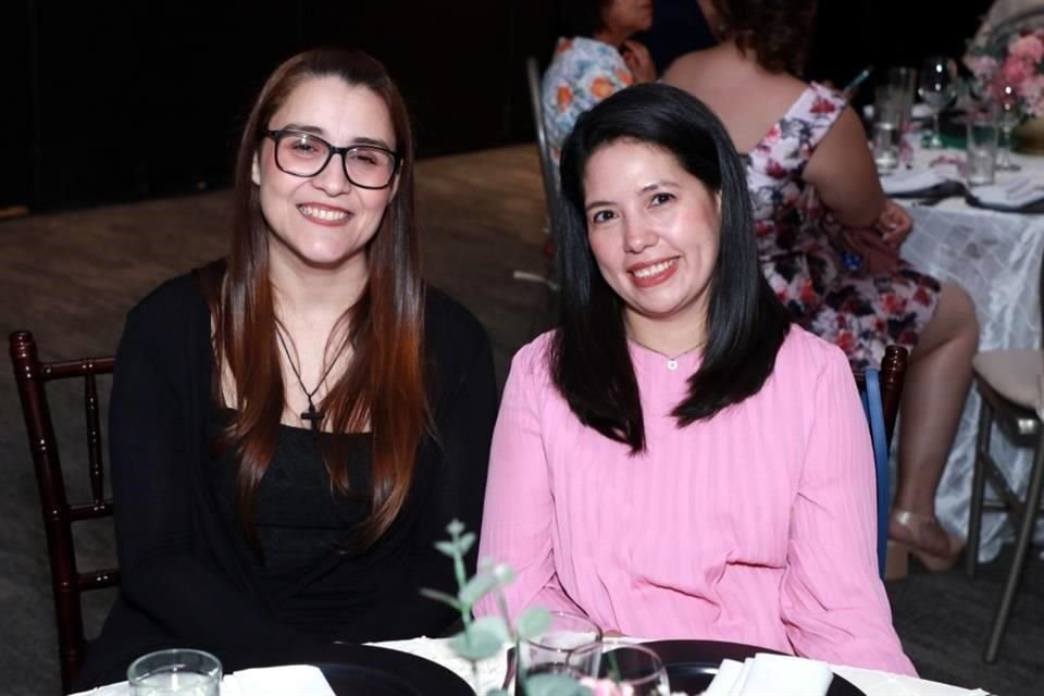 Gabriela Manzo y Nora Méndez