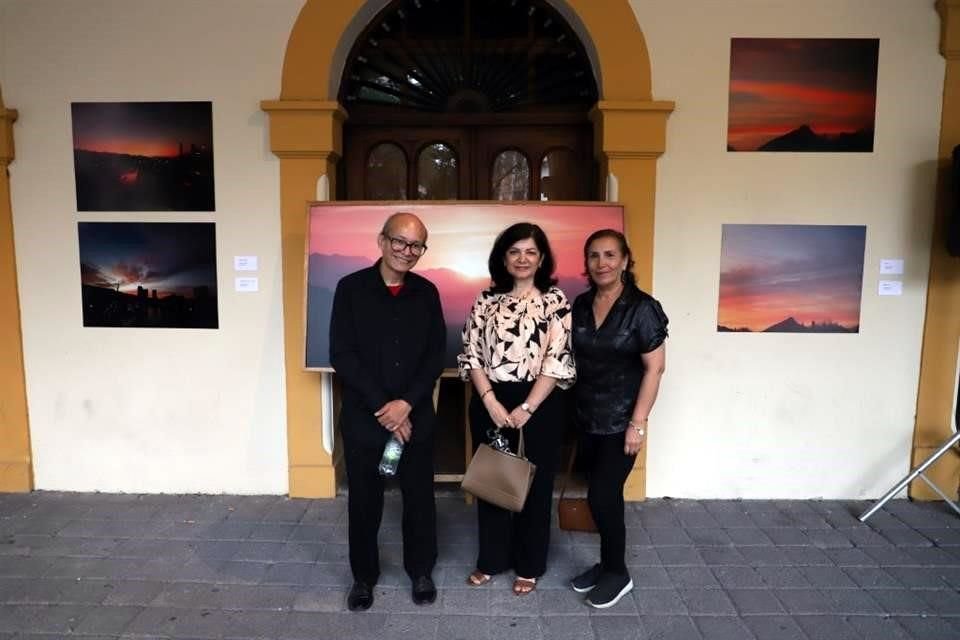 Edgar Leal, Ana Pérez y Nancy Garza