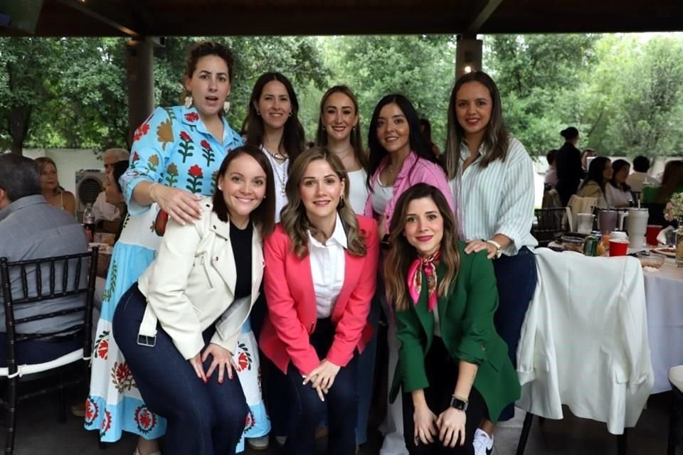 Christian de Lima, Ana Lia Gutiérrez, Ana Lia Cienfuegos, Brenda Noriega, Grisel Anderson, Mónica Guerra, Tatiana Cavazos y Bianca Cárdenas