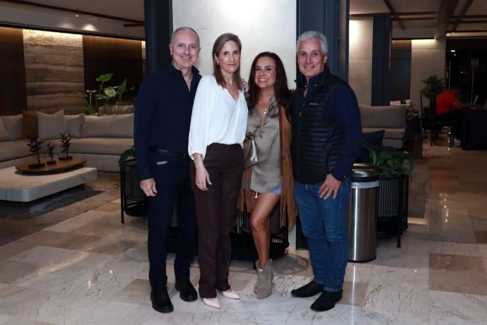 Rubén Fuentes, Claudia Cerna, Martha Botello y Ricardo Treviño