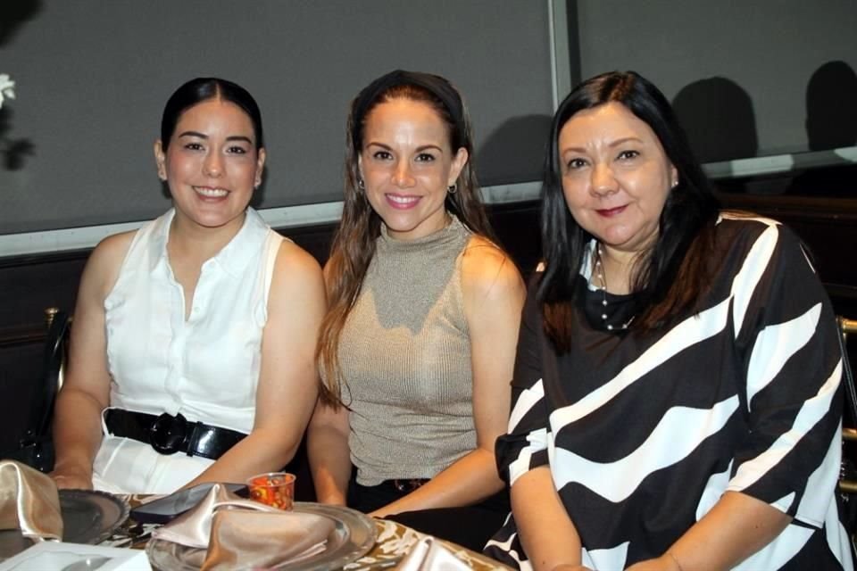 Mayela Mata, Liliana Leal y Linda González