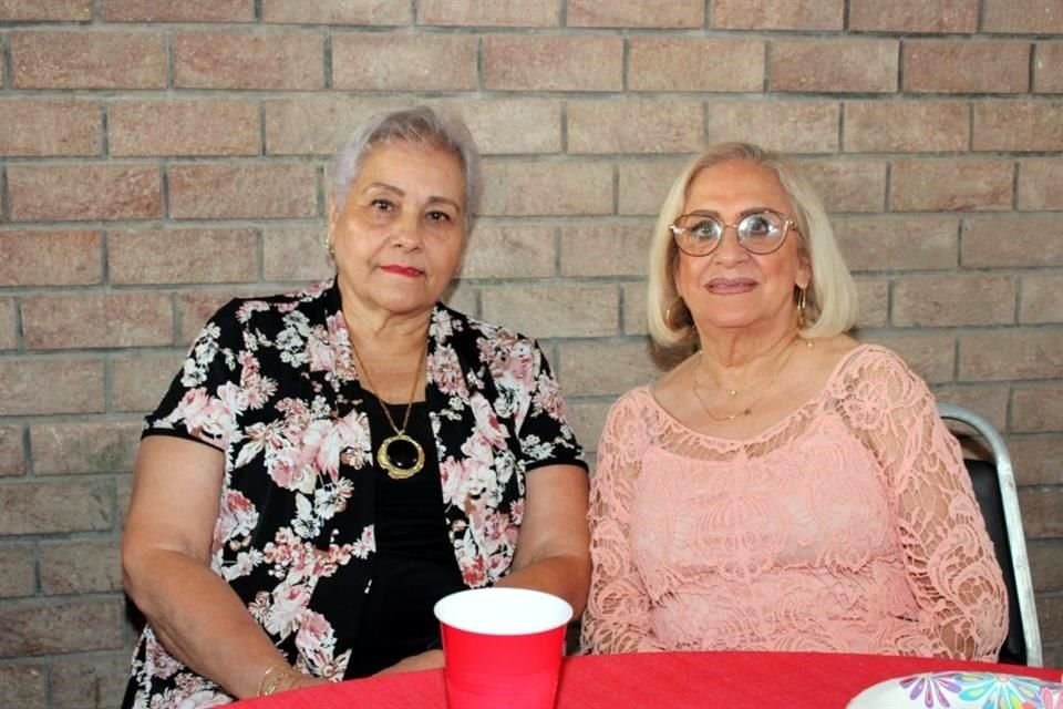 Rita E. Carrasquel y Alicia López