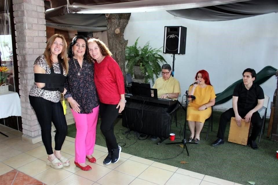 Alicia Moncayo, Caro Zambrano y Gely Martínez
