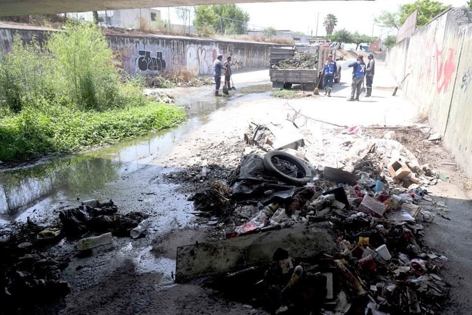 Los trabajos de limpieza se realizaron a lo largo de 1.5 kilómetros.