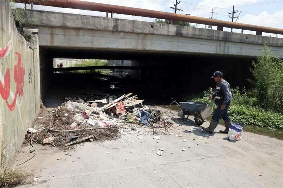 Los trabajos de limpieza se realizaron a lo largo de 1.5 kilómetros.
