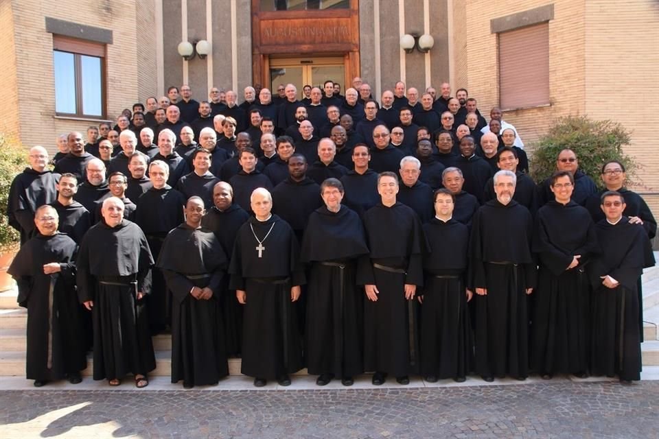 Es también el primer Papa de la orden de los Agustinos.