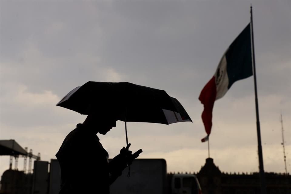 'Se prevé que la condición para lluvias con posible caída de granizo y actividad eléctrica persista durante la tarde y noche', informó la dependencia local.
