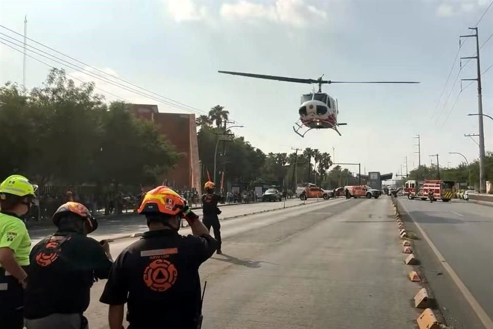 En el traslado estuvieron coordinados Médicos, rescatistas, bomberos, policías y agentes de Tránsito.