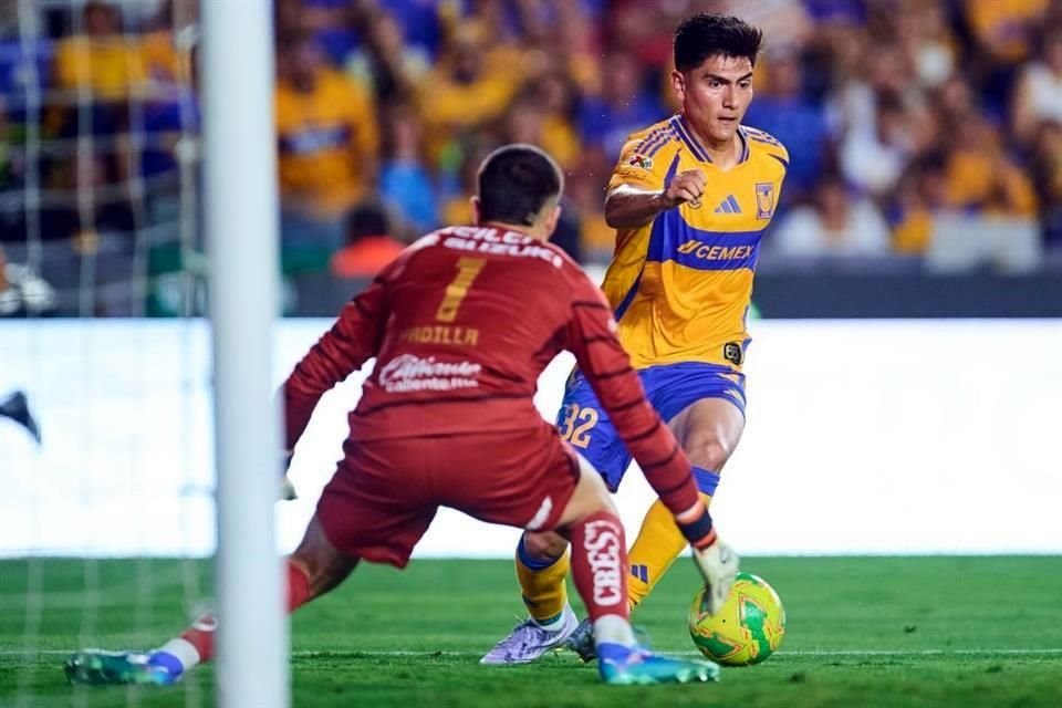 Vladimir Loroña ha tenido poca actividad esta temporada.