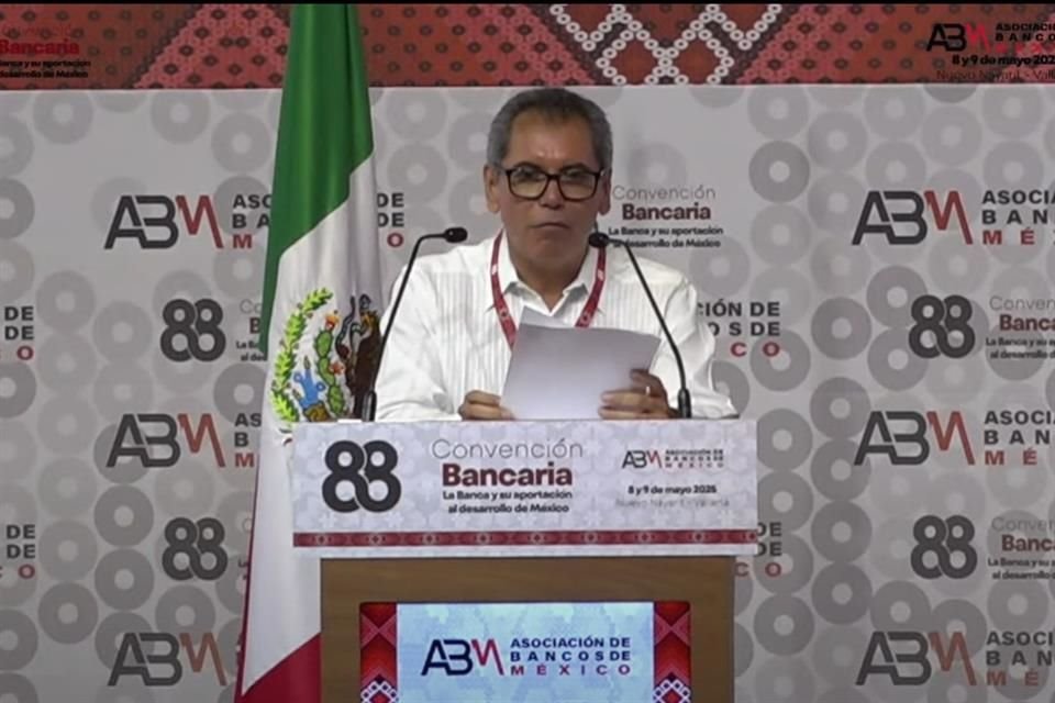 El titular de Hacienda dijo que se tienen que atacar y combatir todos los esquemas de evasión de impuestos por el gran 'boquete' que causan en las finanzas públicas y que tiene que haber incluso temas de responsabilidad y demandas penales.