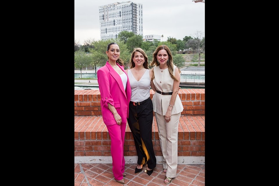 Anaís Fitch, Charo Cantú y Lorena Vázquez.