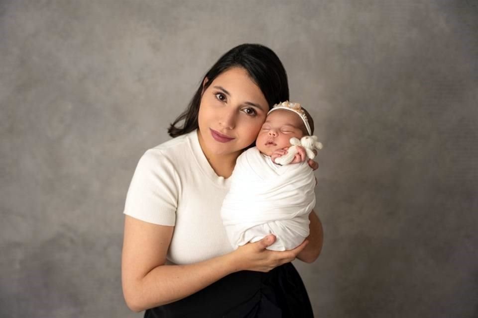 Gabrela Villarreal y Adriana Valeria Guerra Villarreal