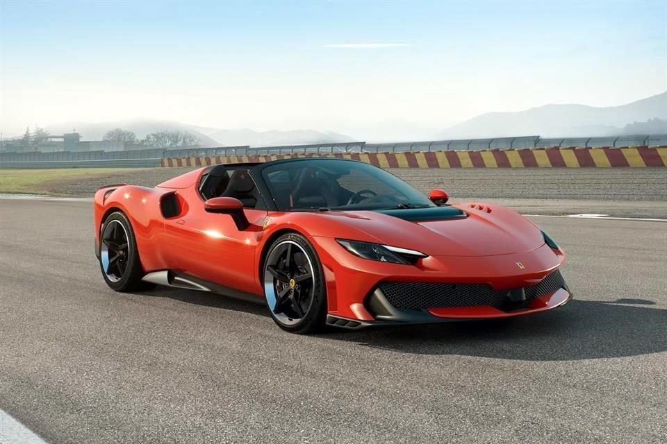 El 296 Speciale A registra un peso de 1,460 kilogramos.