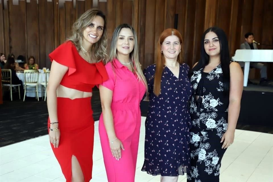 Paola Alonso, Karina Placencia, Sofía Casas y Lupita Almaguer