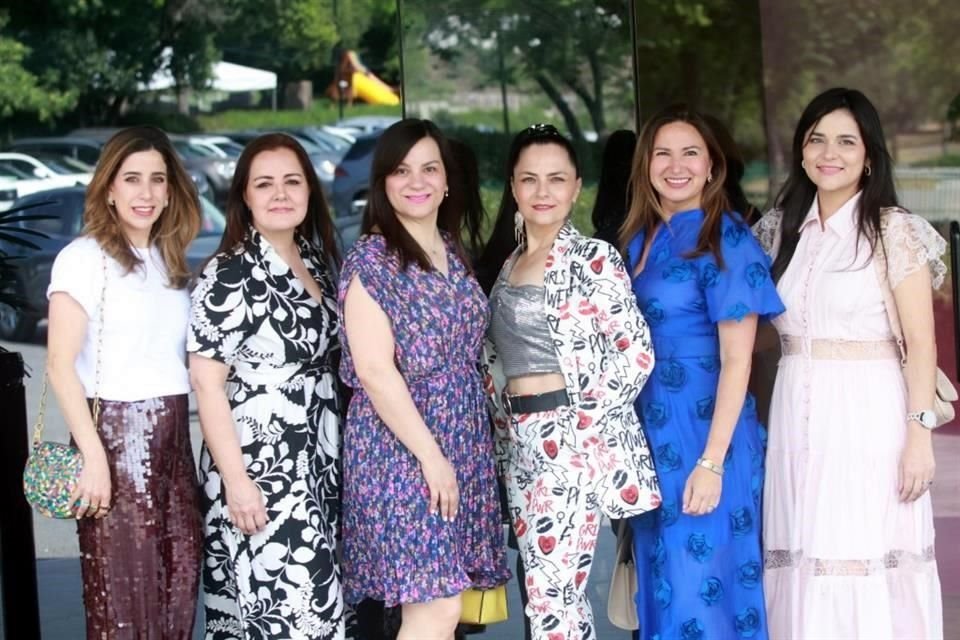 Adela Álvarez, Rocío Ibarra, Lolita Treviño, Ofelia Treviño, Cynthia de Castro e Irma Calderón