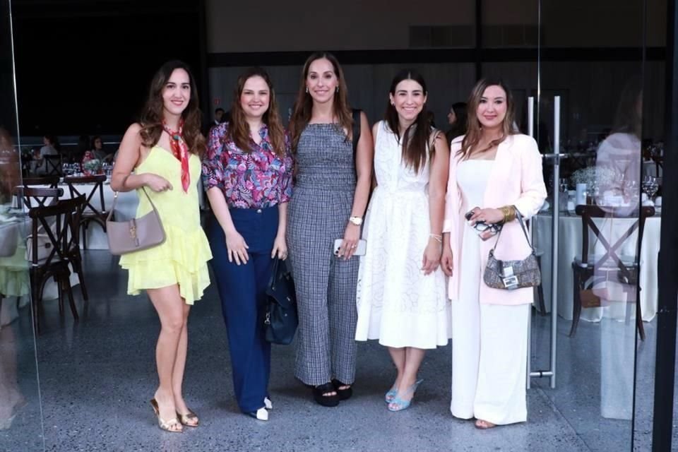 Diana Treviño, Alejandra Tamez, Celina Villarreal, Jessy González y Brenda Lucio