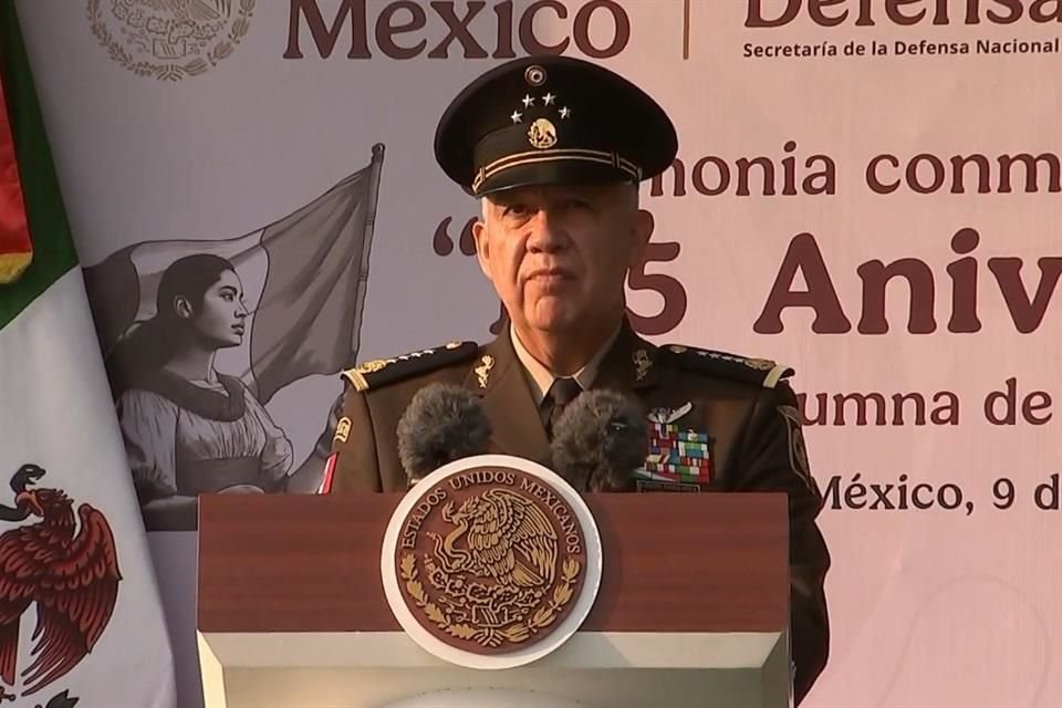 General Ricardo Trevilla, Secretario de la Defensa Nacional, en ceremonia de conmemoración del 105 aniversario de la Columna de la Legalidad.