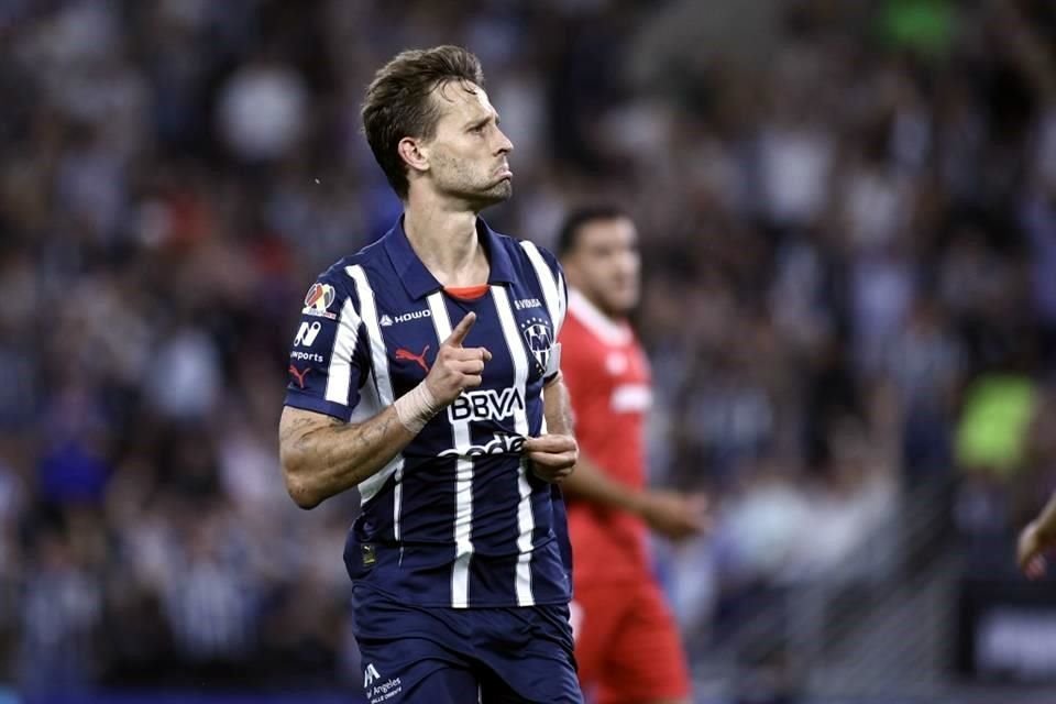 Sergio Canales anotó uno de los tres tantos del Monterrey en los Cuartos de ida.