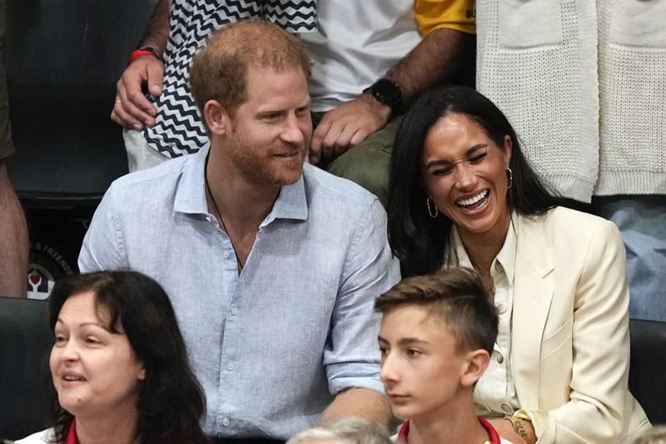 Enrique y Meghan tienen vínculos con Beyoncé, tras su primer encuentro en 2019 en el estreno de El Rey León, en Londres.