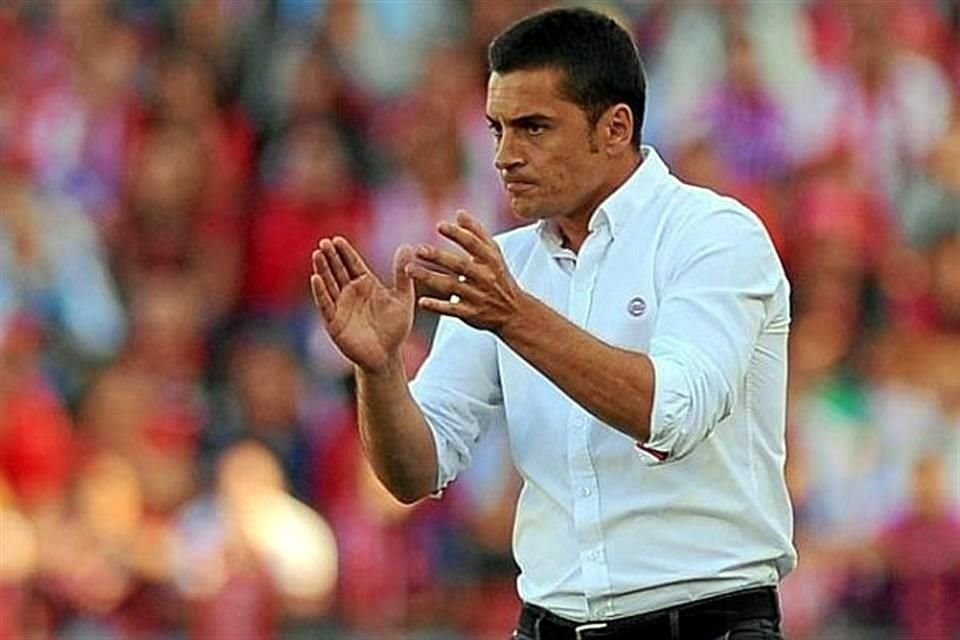 Desde la banca, Francisco Rodríguez Vilchez intentará revertir las pésimas campañas del Santos Laguna en las recientes competencias.