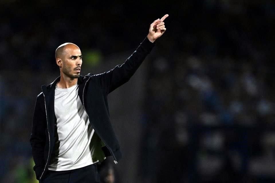 Guido Pizarro, técnico de Tigres, no quiere depender de una buena actuación del portero Nahuel Guzmán ante el Necaxa.