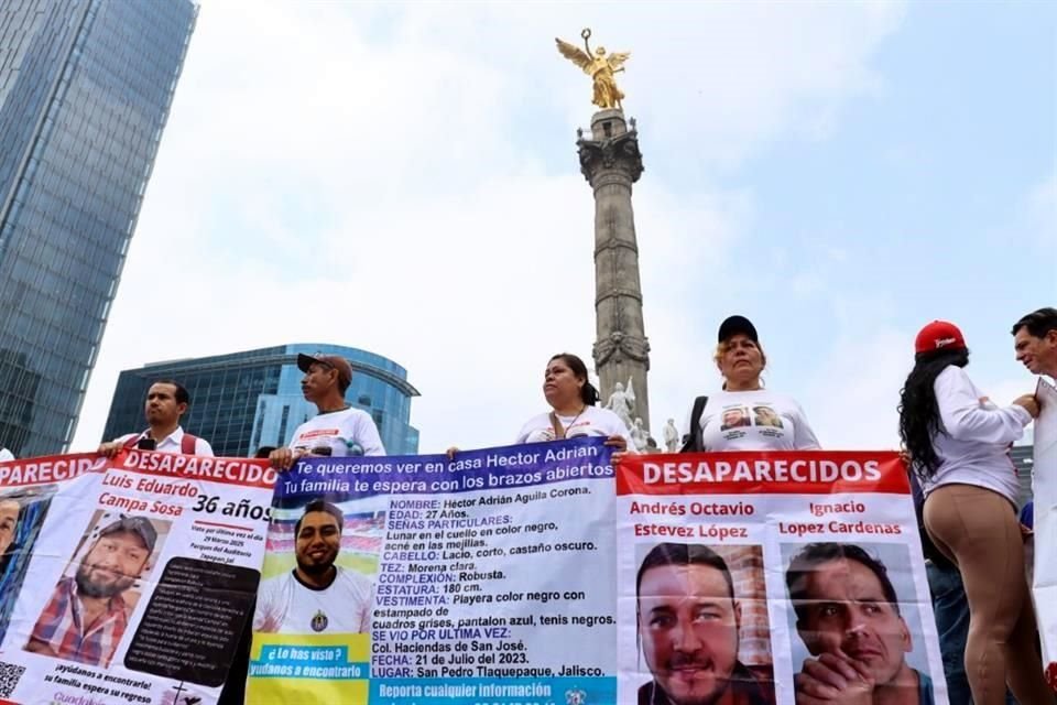 Decenas de colectivos de madres buscadoras pidieron a la Presidenta que rompa 'pacto de impunidad' con el crimen y acepte ayuda de la ONU.