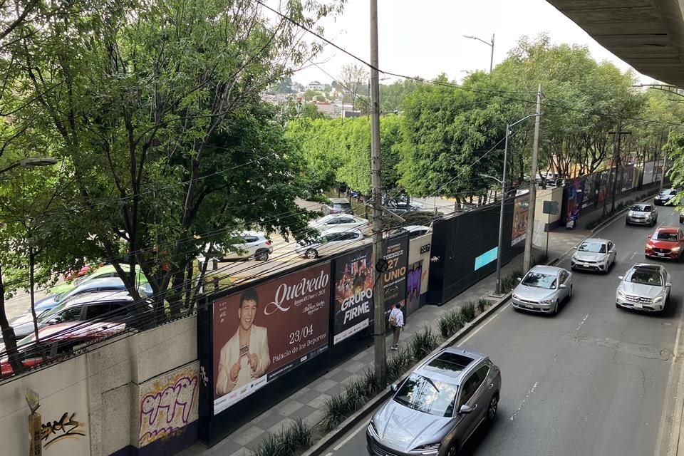 Vecinos temen por afectaciones en la movilidad, luego de que un desarrollador dio a conocer que busca construir cinco edificios con 800 departamentos en Periférico 2273.