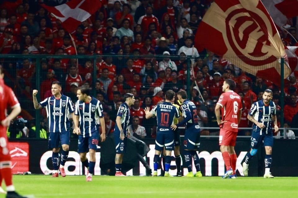 Rayados se despidió de un semestre para el olvido, tras ser eliminado por Toluca.