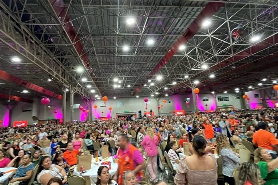 El evento arrancó a las 10:30 horas en Cintermex.