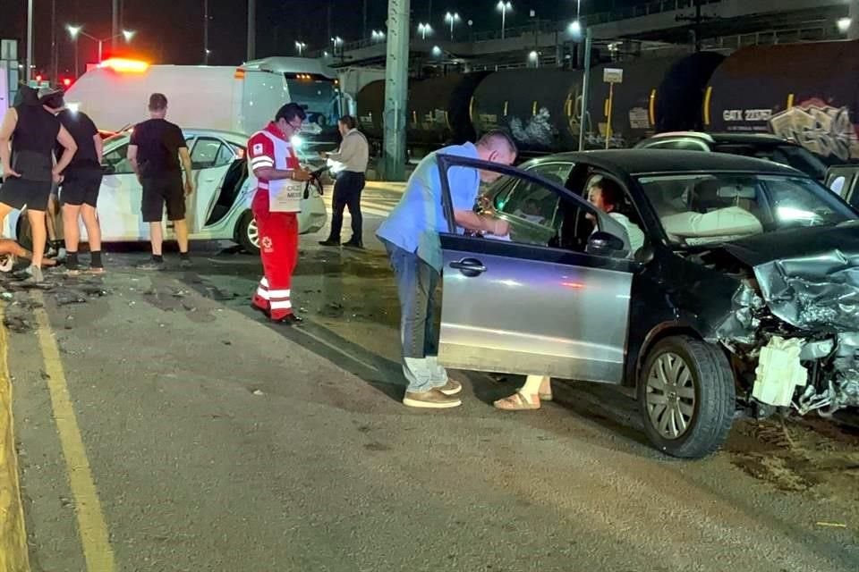 El percance ocurrió alrededor de las 22:00 horas en el cruce de esta Avenida y Pablo A. González, a la altura de la Colonia San Jerónimo.