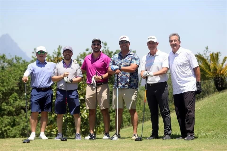 Gabriel Zubieta y Landa, Eduardo Martínez Treviño, Santiago Kalifa,  Carlos Kalifa Ruibal, Alberto Elizondo Gorena y Carlos Kalifa Manzur