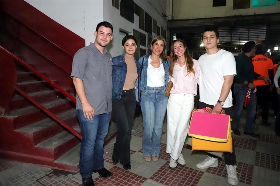 Jorge Cantú, Karen Rodríguez, Patricia Cantú, Abril Bachini y Alfredo Ferrigno