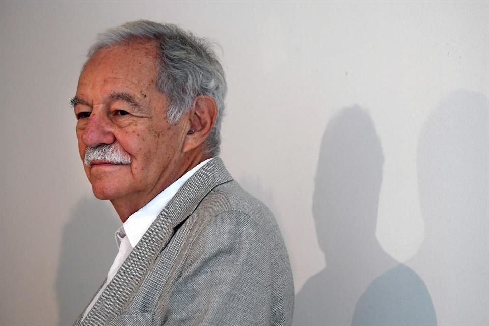 El novelista español Eduardo Mendoza fue reconocido con el Premio Princesa de Asturias de las Letras 2025.