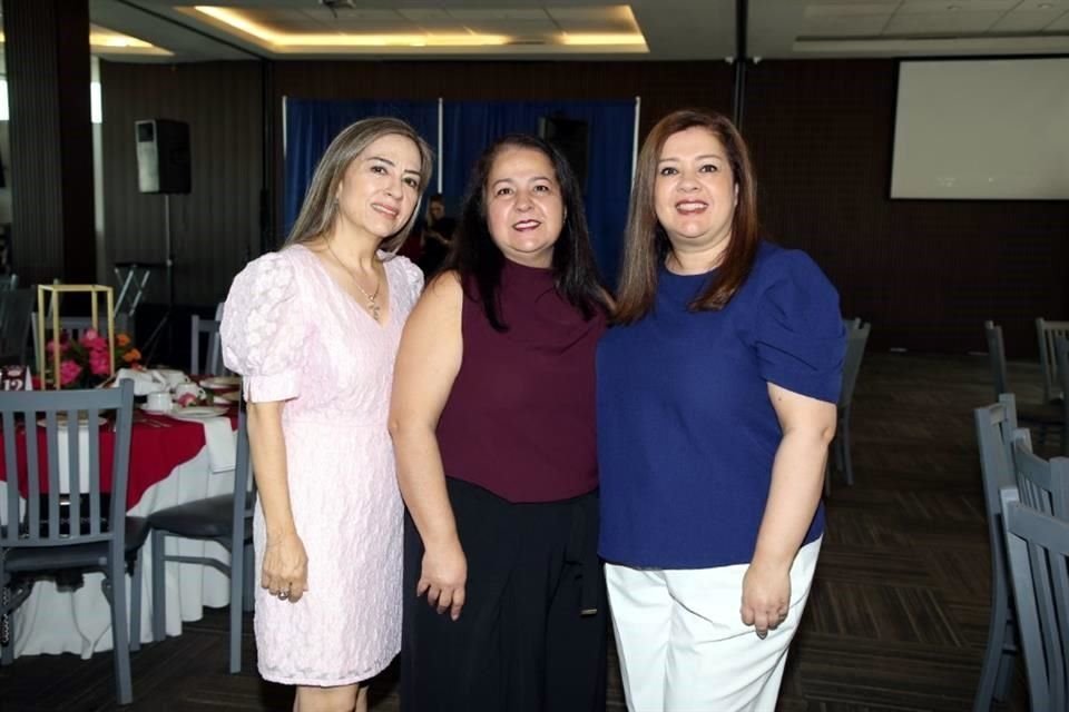 Dora Urteaga, Sonia Valdez y Martha Valdez