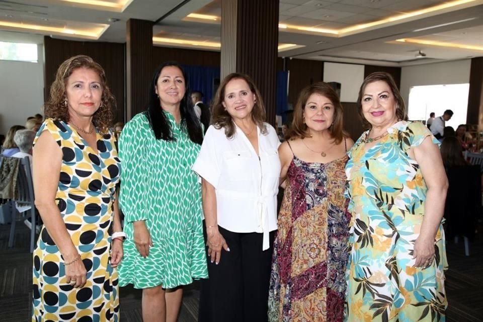Blaca Gaitán, Thelma Tello, Verónica García, Romelia Reyes y Maricarmen Zúñiga