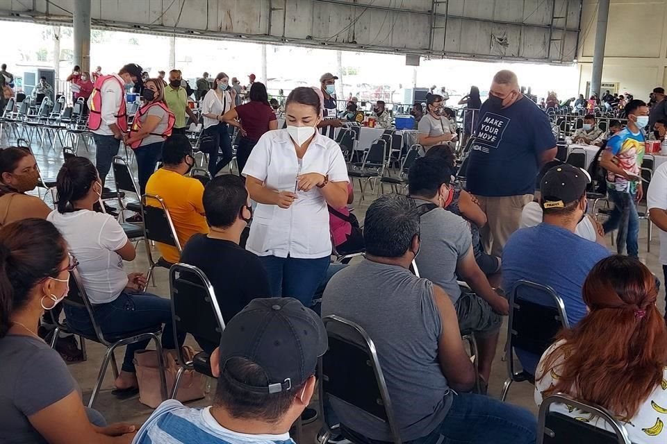 En la Expo Guadalupe, los módulos se ubican en la Nave Industrial Principal y el Jardín Cerveza, bajo la modalidad peatonal, y en el estadio BBVA el drive thru, además de uno peatonal.